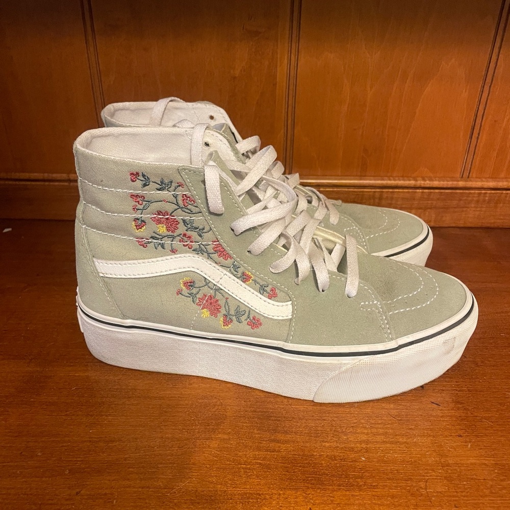 Vans Floral Embroidered Old Skool Platform Sneakers